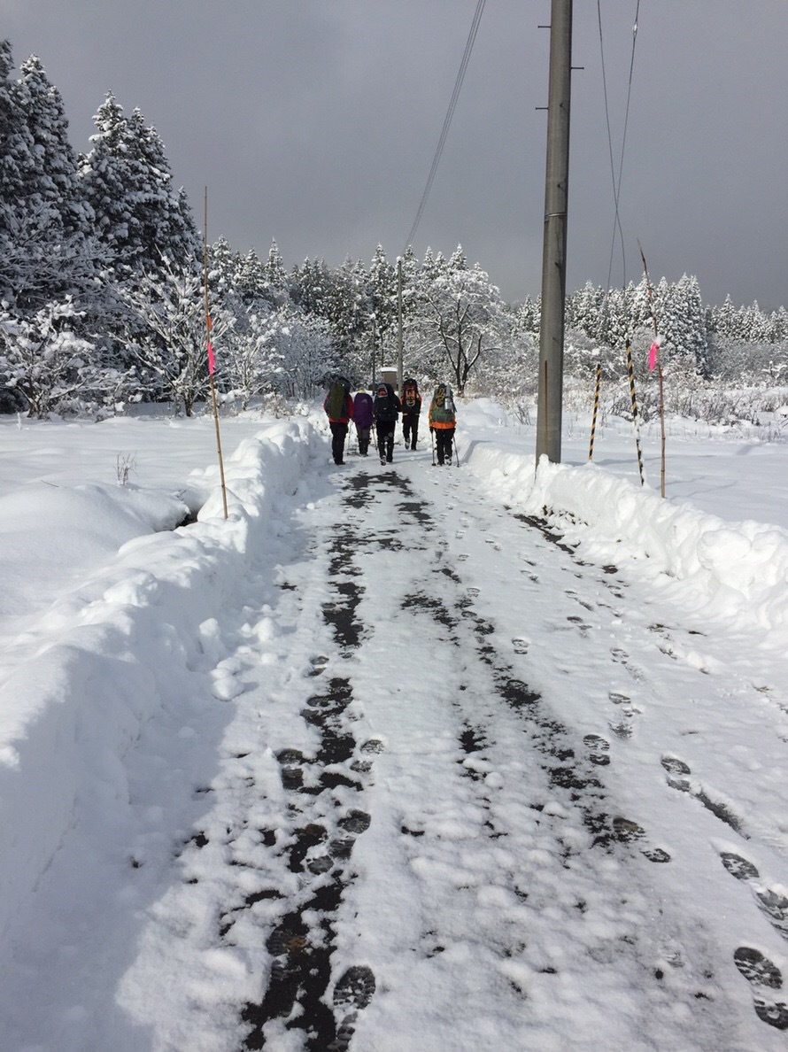 ウタマルマンと行く葉山忘年会の行方 ウタマルマンと行く葉山忘年会の行方