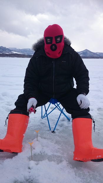年中行事の氷上ワカサギ釣りの巻き~♪ 年中行事の氷上ワカサギ釣りの巻き~♪