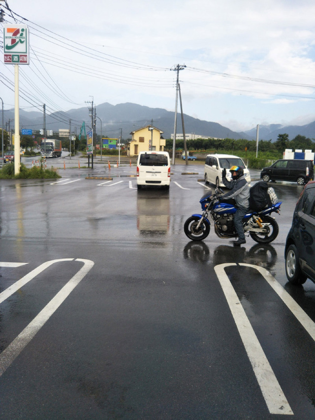 【山梨編】しまりす社員旅行⑦山中湖沿いGOGO!!そして道の駅へ♪ 【山梨編】しまりす社員旅行⑦山中湖沿いGOGO!!そして道の駅へ♪