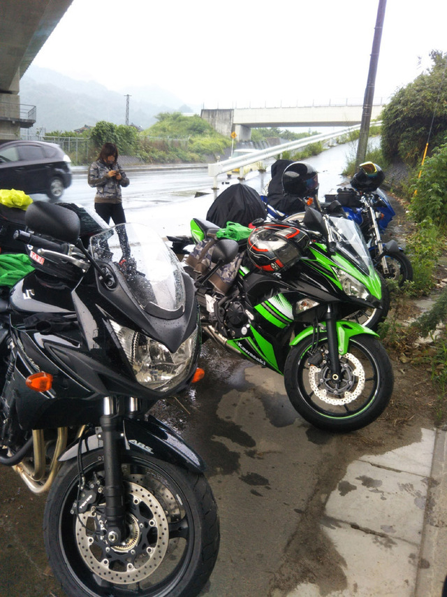 【山梨編】しまりす社員旅行⑦山中湖沿いGOGO!!そして道の駅へ♪ 【山梨編】しまりす社員旅行⑦山中湖沿いGOGO!!そして道の駅へ♪