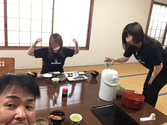 しまりす社員旅行⑤夜の宴とおいしいゴハン♪ しまりす社員旅行⑤夜の宴とおいしいゴハン♪