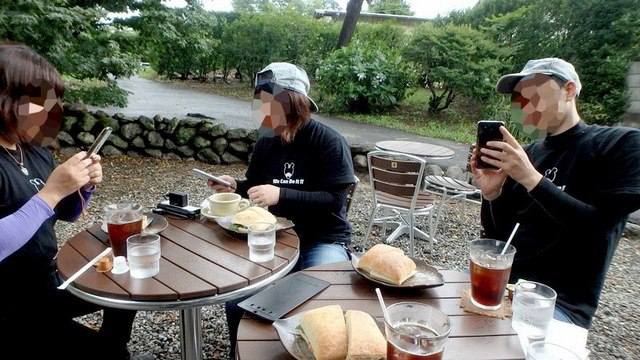しまりす社員旅行⑨待ち時間に 有意義朝ごはん♪ しまりす社員旅行⑨待ち時間に 有意義朝ごはん♪