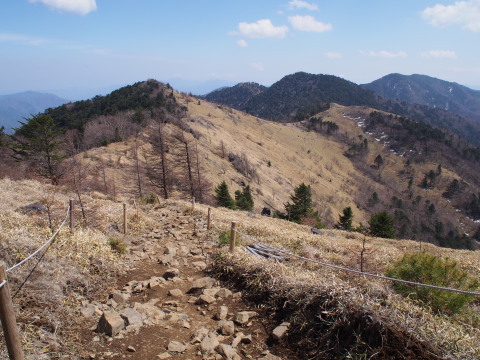 お試しテント山行 大菩薩嶺 4/25(火)~26(水) お試しテント山行 大菩薩嶺 4/25(火)~26(水)