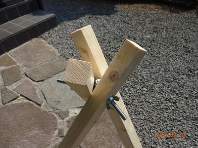 木製のランタン用トライポッドを作ってみました♪