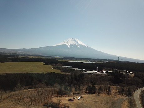 富士山の麓でキャンプ（お勧めはふもとっぱらキャンプ場）らしい!(^^)!