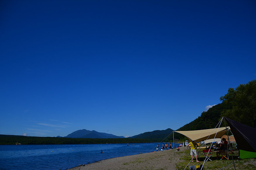 西湖自由キャンプ場　湖畔でカヤックと満天の星空を