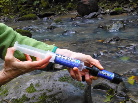 川や湧き水から飲料水を調達 Part.2 SAWYER(ソーヤー) スクィーズフィルター 川や湧き水から飲料水を調達 Part.2 SAWYER(ソーヤー) スクィーズフィルター