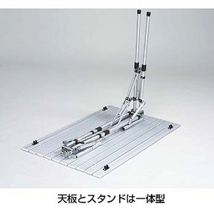 設置が簡単で安定感も高い:コールマン ウィングテーブル