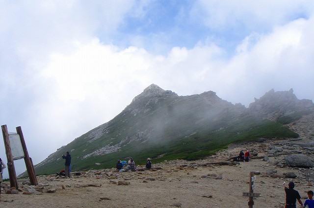 木曽駒ケ岳山頂へ