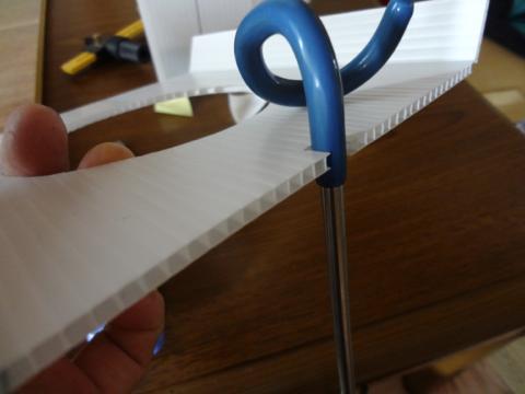 軽量コールマンランタンケース、プラ段ボール板で自作 その3 軽量コールマンランタンケース、プラ段ボール板で自作 その3