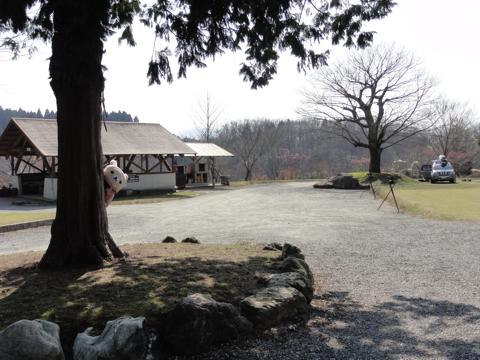 歌瀬キャンプ場にかぶり物劇場が出没!