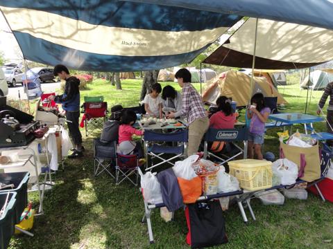 服掛松キャンプ場 第2ゲート側でキャンプ
