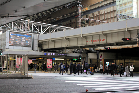 ちいかわ)阪急梅田駅へちいかわ号を観に行く ちいかわ)阪急梅田駅へちいかわ号を観に行く