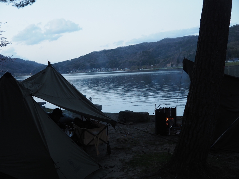 【ソログル】湖畔キャンプ場でナチュログ同期と出会った