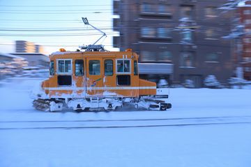 ササラ電車の季節：札幌市電風景2015年1月号
