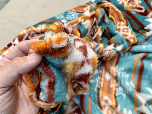 妻のDIY?コット快適化のシマドルトン 妻のDIY?コット快適化のシマドルトン