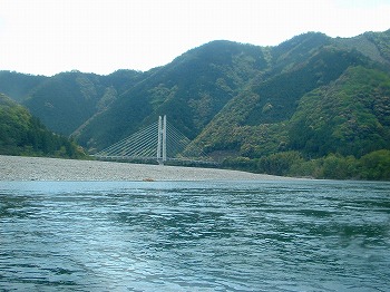 岩間の沈下橋