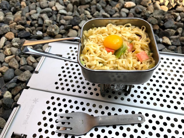セリア MINIクッカー × NakedLaboキャンドルホルダー お椀で食べるシーフードヌードル セリア MINIクッカー × NakedLaboキャンドルホルダー お椀で食べるシーフードヌードル