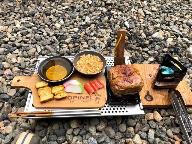 BE-PAL 笑‘s 肉厚鉄板mini 肉巻きおにぎりと卵焼き BE-PAL 笑‘s 肉厚鉄板mini 肉巻きおにぎりと卵焼き