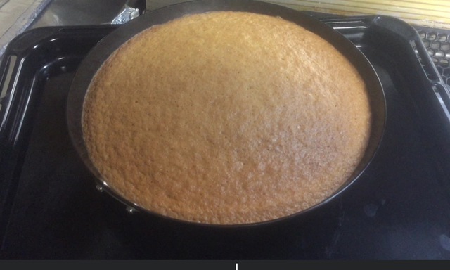 COCOpanでくりとぐらのカステラ作りました。 COCOpanでくりとぐらのカステラ作りました。