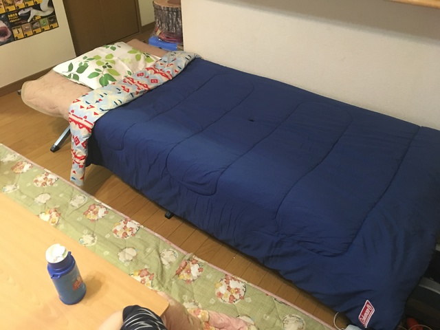 コットでベッドメイキング第一弾 コールマン使用 コットでベッドメイキング第一弾 コールマン使用