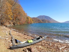 紅葉の中禅寺湖 カヤックでのんびり♪