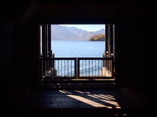 紅葉の中禅寺湖 カヤックでのんびり♪
