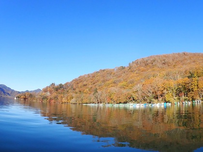 紅葉の中禅寺湖 カヤックでのんびり♪ 紅葉の中禅寺湖 カヤックでのんびり♪