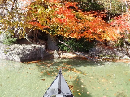 紅葉の中禅寺湖 カヤックでのんびり♪ 紅葉の中禅寺湖 カヤックでのんびり♪
