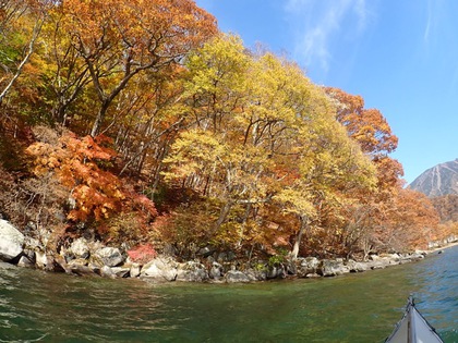 天空の湖で紅葉カヤックツーリング♪ 天空の湖で紅葉カヤックツーリング♪