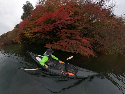 紅葉の中禅寺湖でプカプカ♪ 紅葉の中禅寺湖でプカプカ♪