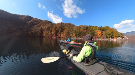 紅葉の中禅寺湖を水上散歩♪ 紅葉の中禅寺湖を水上散歩♪