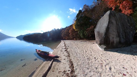 紅葉の中禅寺湖を水上散歩♪ 紅葉の中禅寺湖を水上散歩♪