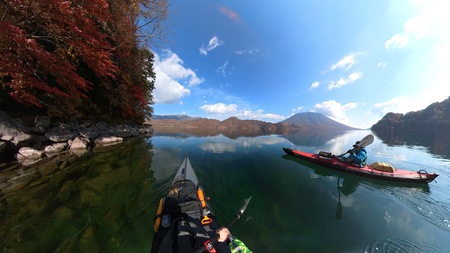 紅葉の中禅寺湖を水上散歩♪ 紅葉の中禅寺湖を水上散歩♪