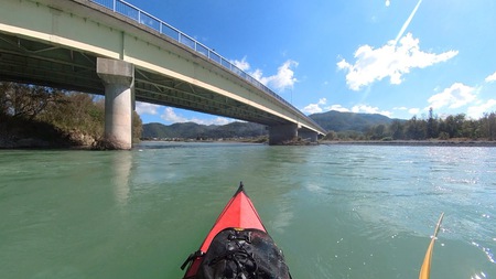 万水川をカヤックでのんびり川下り 万水川をカヤックでのんびり川下り