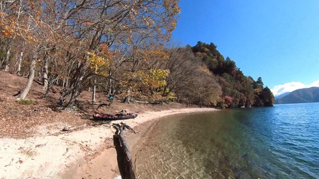 紅葉の中禅寺湖をカヤックで水上散歩♪ 紅葉の中禅寺湖をカヤックで水上散歩♪