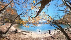 紅葉の中禅寺湖をカヤックで水上散歩♪