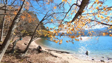 紅葉の中禅寺湖をカヤックで水上散歩♪ 紅葉の中禅寺湖をカヤックで水上散歩♪