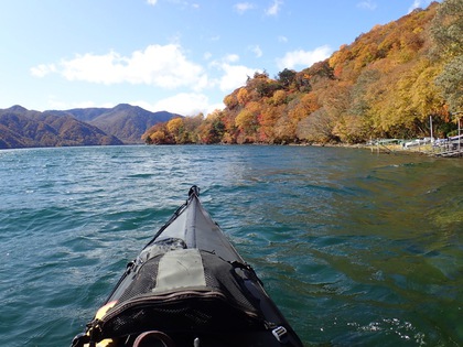 紅葉の中禅寺湖 ♪ 紅葉の中禅寺湖 ♪