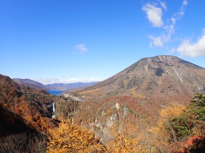 紅葉の中禅寺湖 ♪ 紅葉の中禅寺湖 ♪