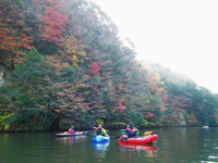 紅葉の亀山湖 ♪