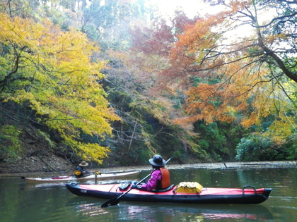 紅葉の亀山湖 ♪