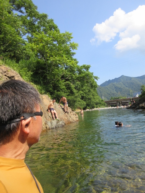 大源太キャニオンキャンプ場へ　鱒どまりで川遊び