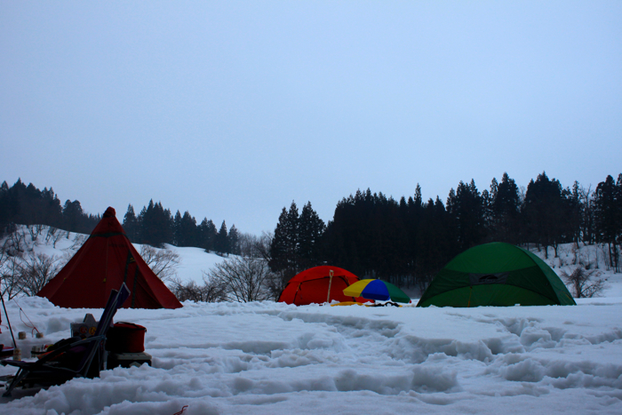 新潟雪中キャンプ