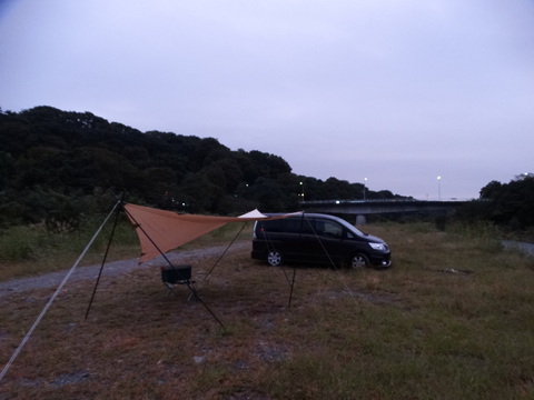 完ソロの神奈川県某川沿いで野営を楽しんで来ました
