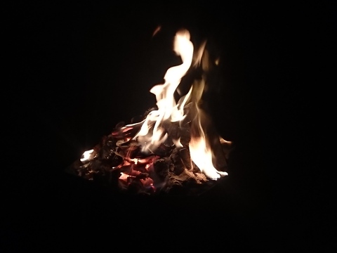 関東近郊某野営地にて焚き火を楽しんで来ました