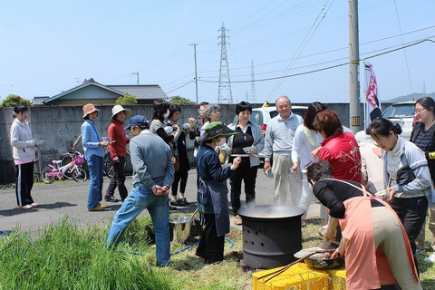 ■ 2014年4月19日 西又讃岐うどん研究会 レンゲ畑 ■ ■ 2014年4月19日 西又讃岐うどん研究会 レンゲ畑 ■