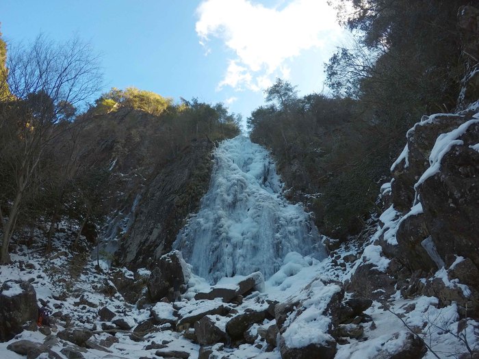 寒波が来たので兵庫県の氷瀑　偏妙の滝へ！