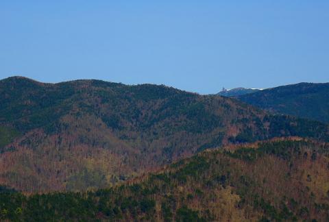 乾徳山を歩こう♪ 岩と鎖と絶景(・∀・) 乾徳山を歩こう♪ 岩と鎖と絶景(・∀・)
