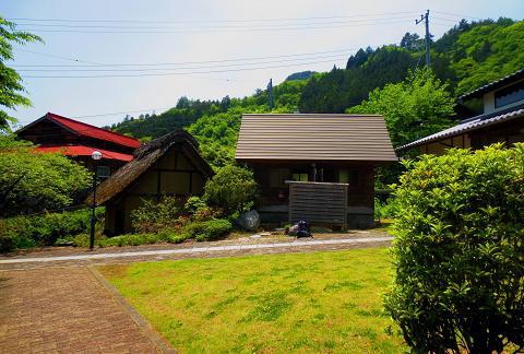 乾徳山を歩こう♪ 岩と鎖と絶景(・∀・) 乾徳山を歩こう♪ 岩と鎖と絶景(・∀・)